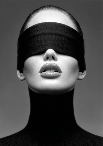 Obsidian Glance
